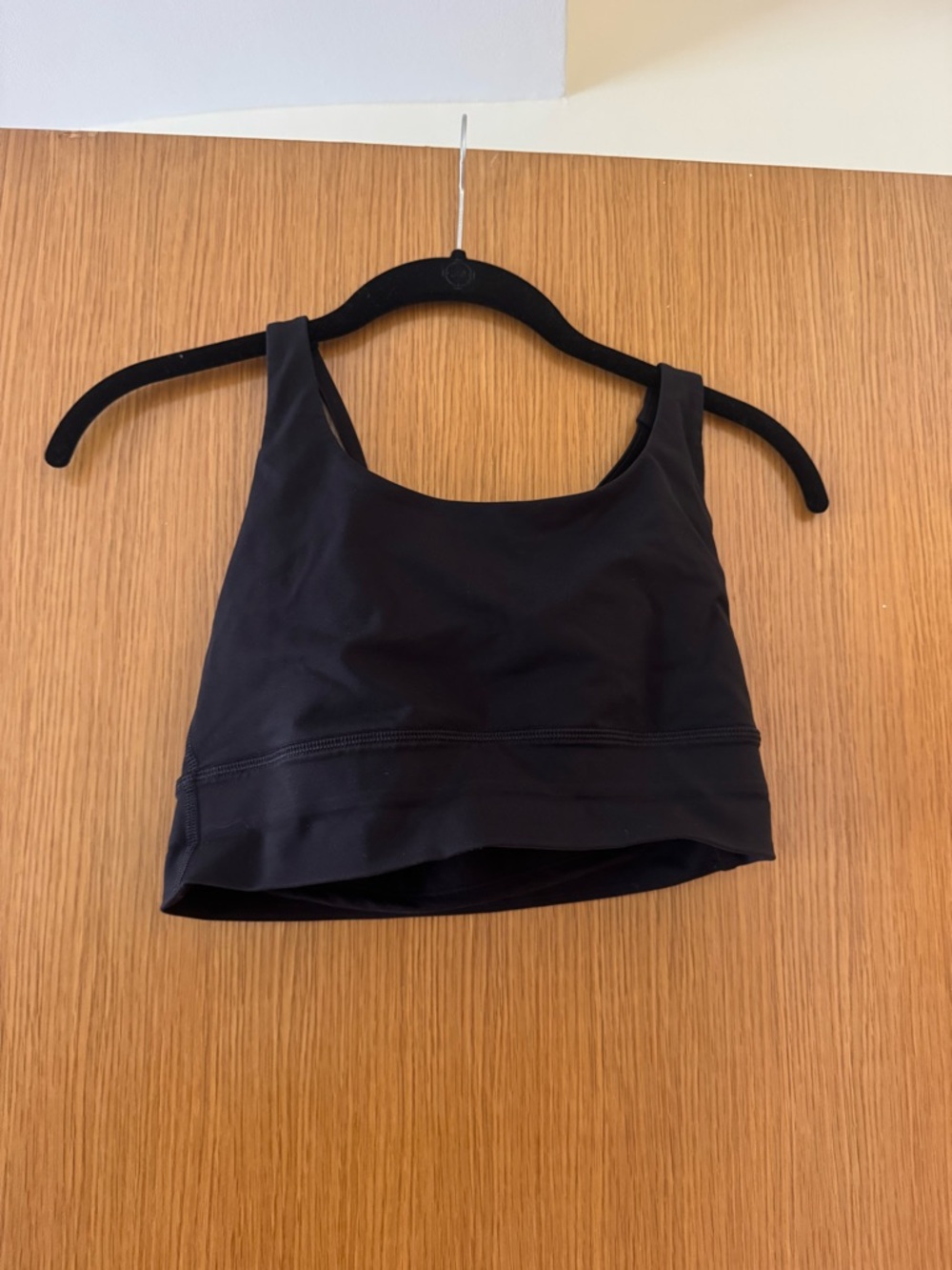 lululemon athletica Black Scoop Neck Crop Sports Bra: Size 6